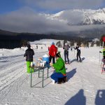 Anfeuern bei Kaiserwetter: Labestation beim Kaiser Maximilian Lauf